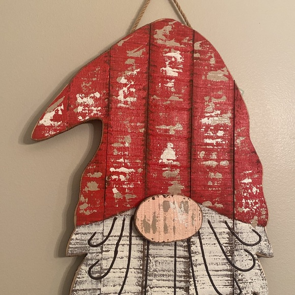 Distressed Gnome Wood Wall Decor - Picture 3 of 6